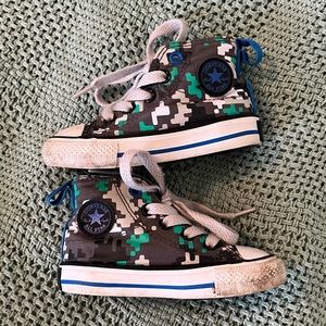 High Top Converse Size 5 Toddler